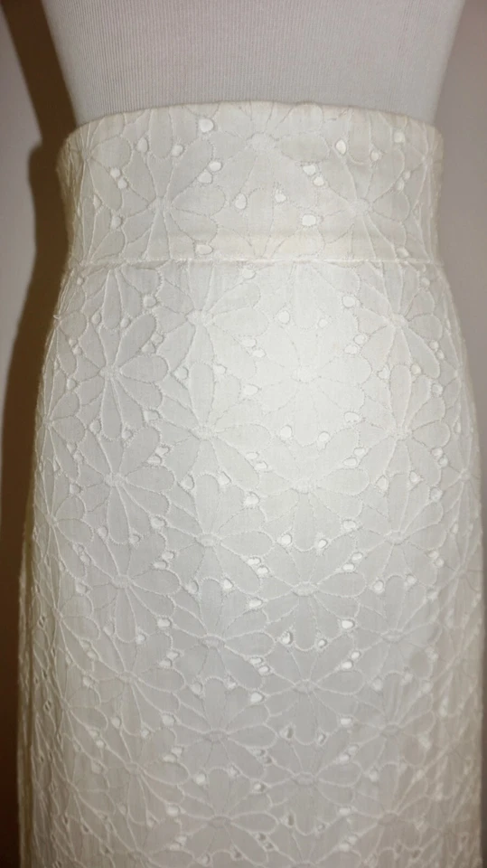 Falda TULEH Blanca Algodón Bordada Línea A - Talla 4 Foto 3 de 4