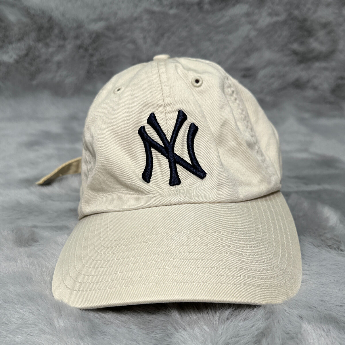 Vintage New York Yankees Hat Beige Strapback Twins Genuine Vintage New York Yankees Hat Beige Strapback Twins Genuine
