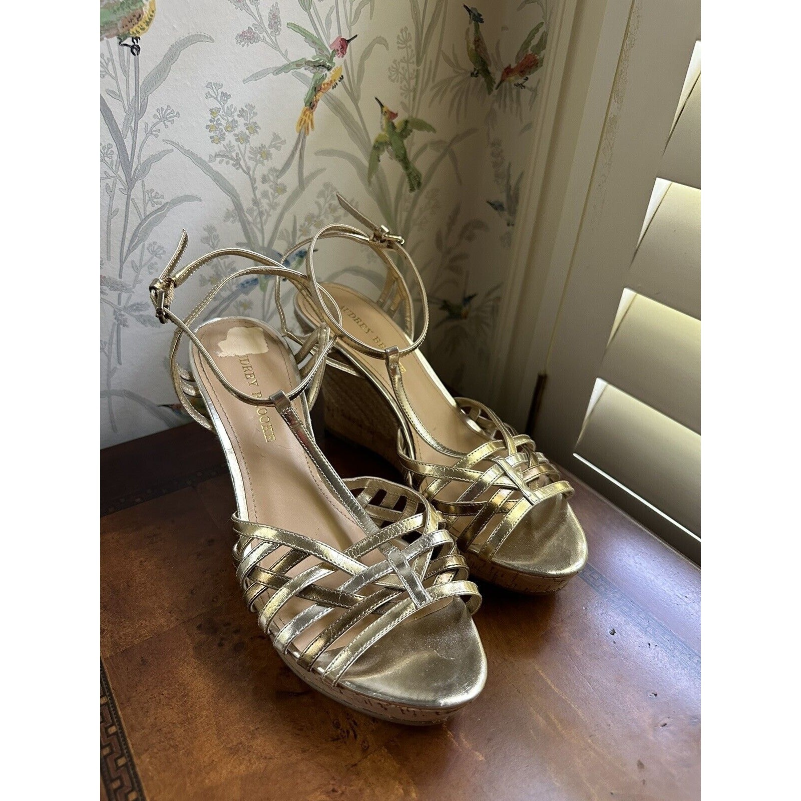 APL Sandali espadrillas con zeppa Audrey Brooke taglia 9 cinturino alla caviglia T oro