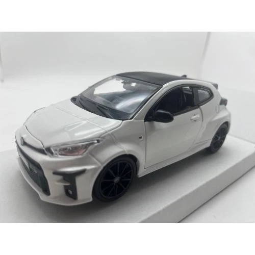 1:24 MAISTO Toyota Yaris Gr 2021 White MI32909WH - Immagine 2 di 2