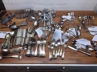 Lot 225 pc SILVERPLATE Silver Plate Cutlery Flatware Silverware Assorted 20lbs