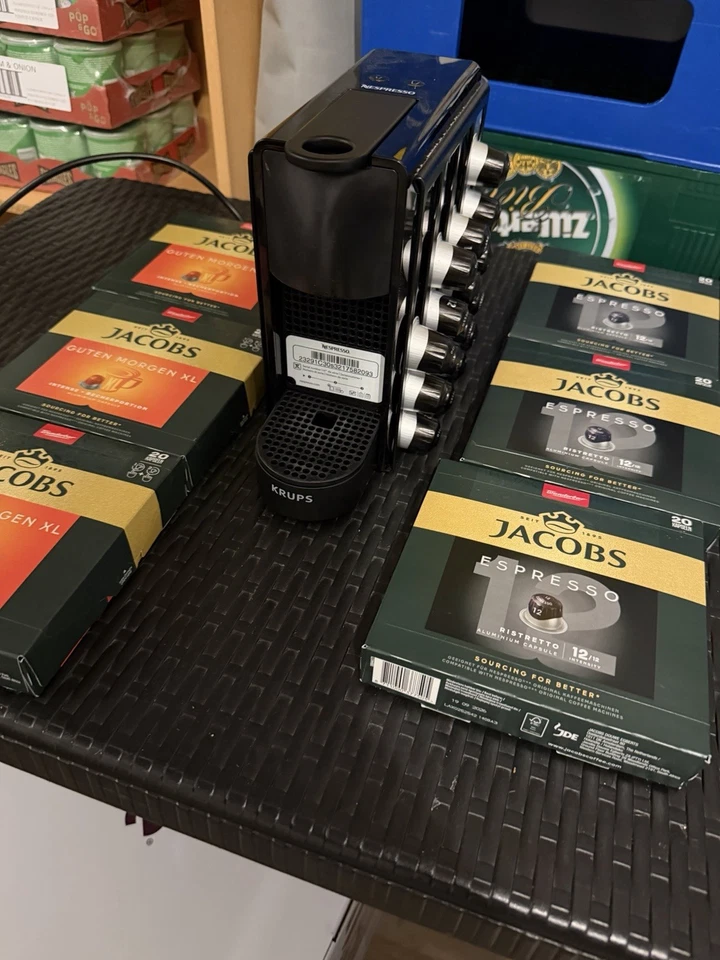 Krups Nespresso Kapselmaschine XN1108 Essenza Mini 19 Bar Kaffe Espresso Schwarz - Bild 2 von 3