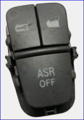 FCA 1821940332 Control Module Used