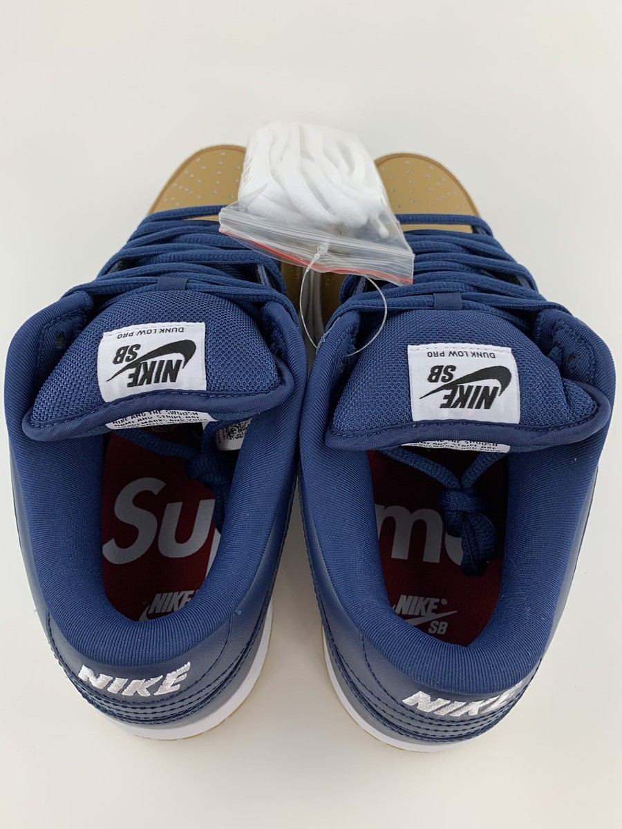 Supreme x Nike SB Dunk Low OG QS Men display picture 2