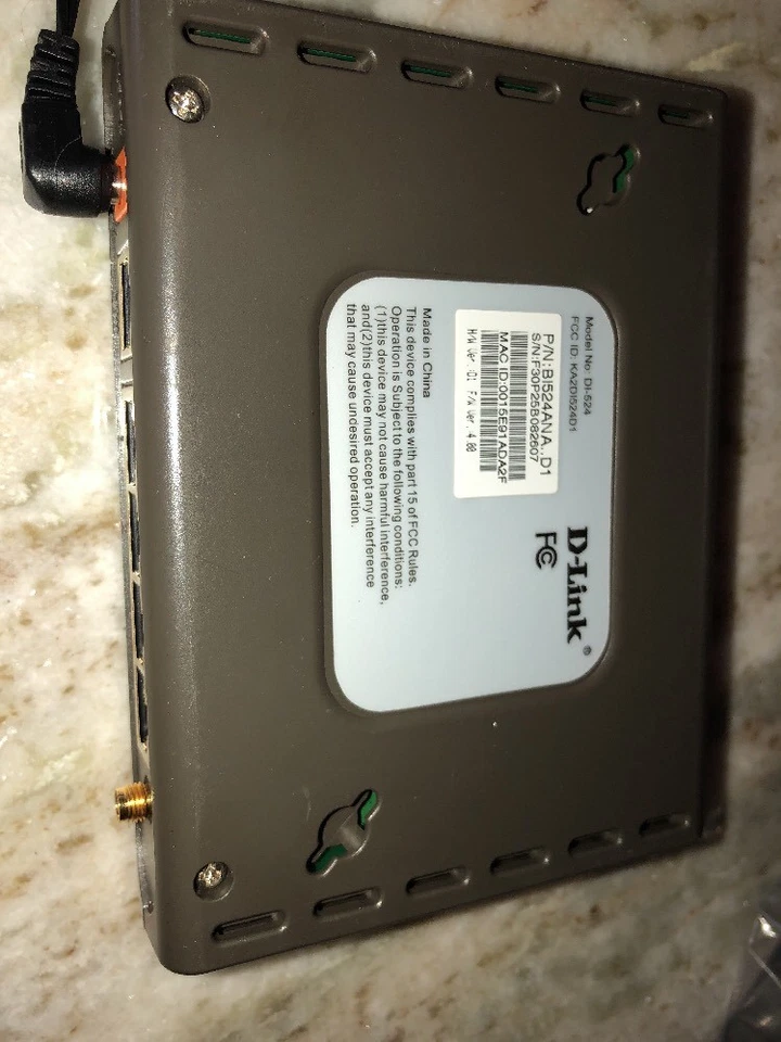 D-Link DI-524 54 Mbps sans Fil G 4-Port 10/100 Routeur (DI-524) - Photo 4/4