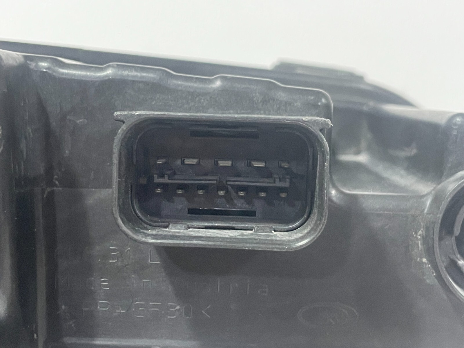 2010 - 2014 ROLLS ROYCE GHOST LEFT XENON HEADLIGHT BARE 63127201165 OEM