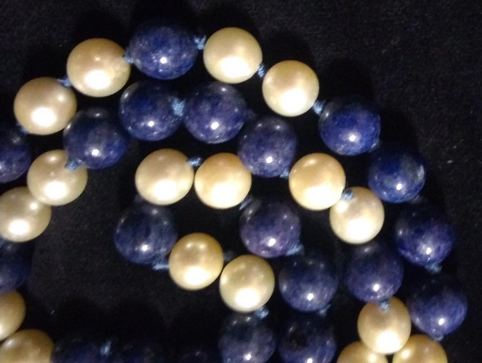 Cultured Pearls-fine luster, 8.5mm & Lapis Lazuli Bead Necklace-31" hand-knotted - Image 2 of 4