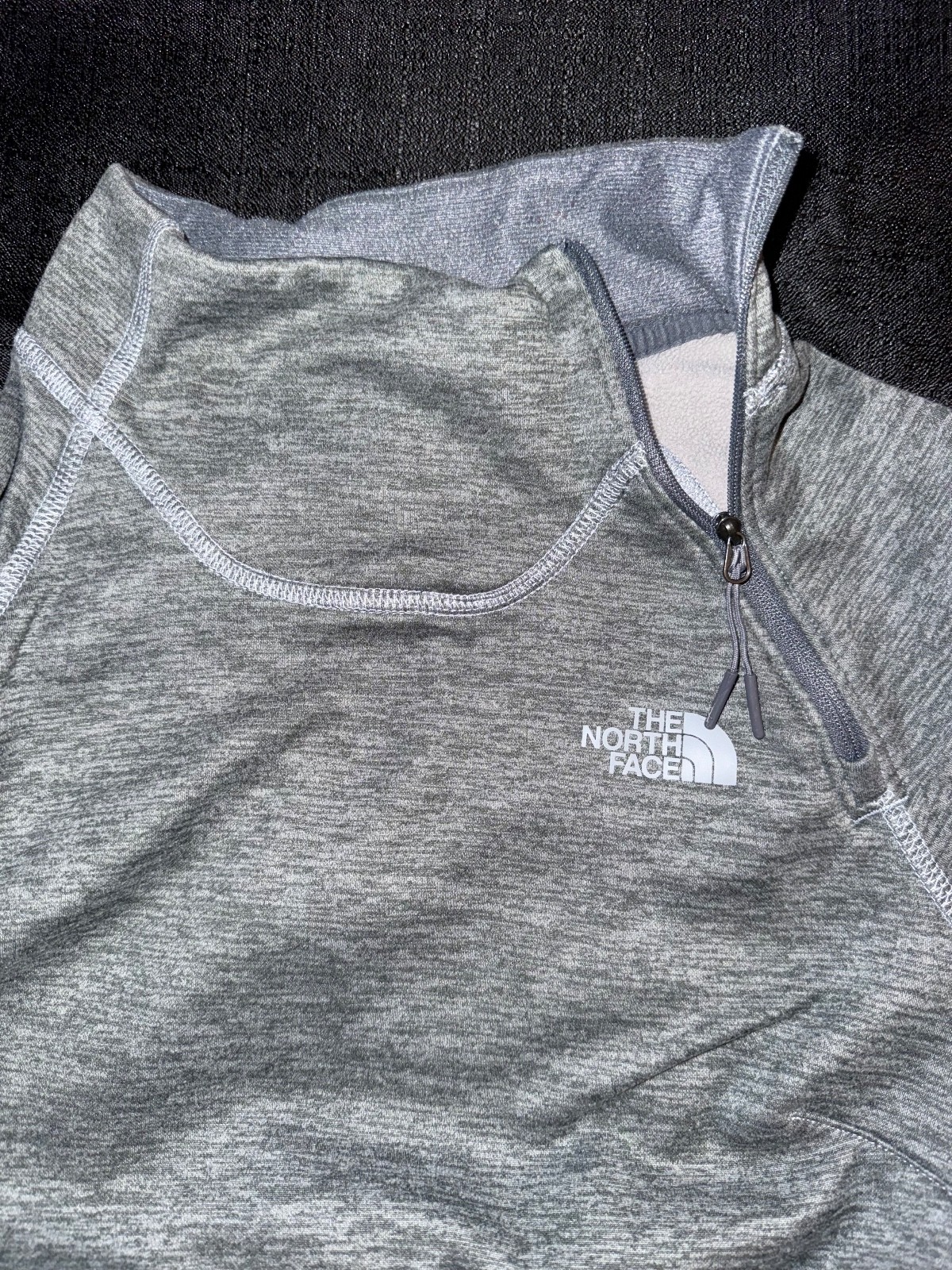 the northface grey  pullover size Medium very cozy - image 2
