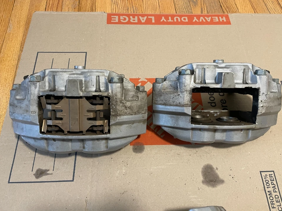 Infiniti G37/Q50/Q60 Akebono OEM Front & Rear Calipers Set 4502 & 4101 - Image 2 of 4