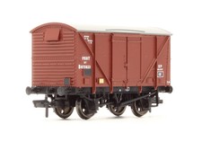 Bachmann Pre-Owned 38-181B 12T Ventilated Fruit Van BR Bauxite (Late) 'B875823'