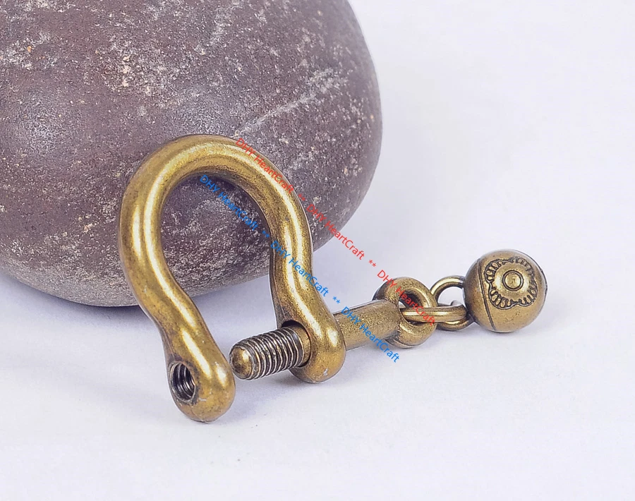 Gancho de llavero vintage de latón con conexión para grillete de cuero 5 piezas herrajes artesanales Foto 4 de 4
