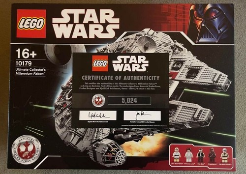 LEGO Star Wars Ultimate Collector's Millennium Falcon (10179) - Picture 2 of 3