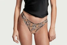 Victoria's Secret Very Sexy Floral Embroidered Lace Panty  Thong Size Small NWT
