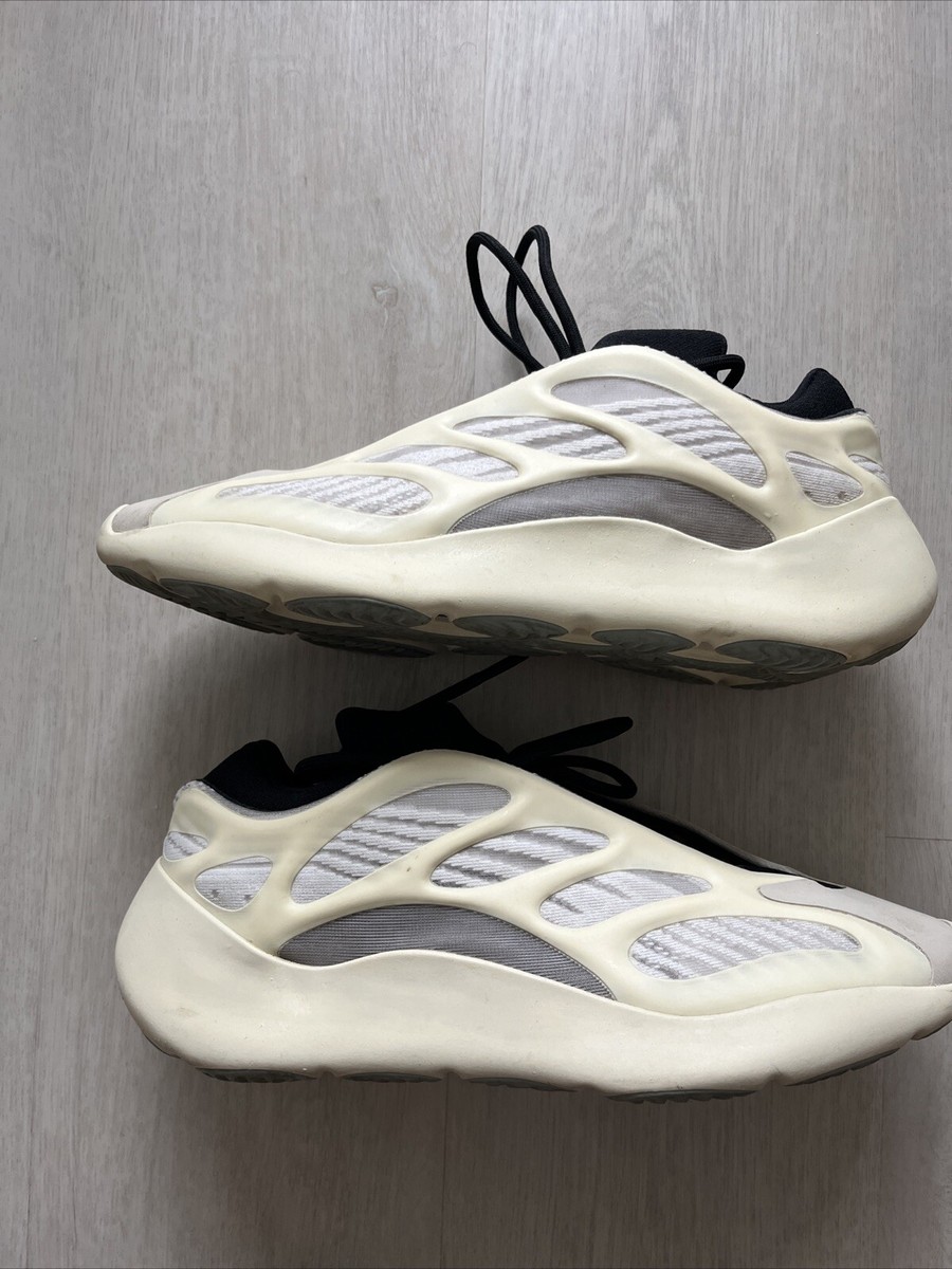 Size 11 - adidas Yeezy Boost 700 V3 Azael 191982354868| eBay