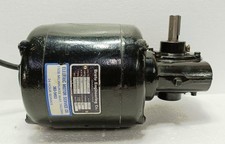 BRATU Engineering NSH-55RX DC Motor NK-1447-1 110V 1.5A 1.00 RPM 1/12 HP USED