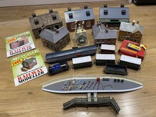 Hornby Railways & Metcalfe OO 1:76 Mixed Lot: Loco, Coaches, Wagons, Buildings