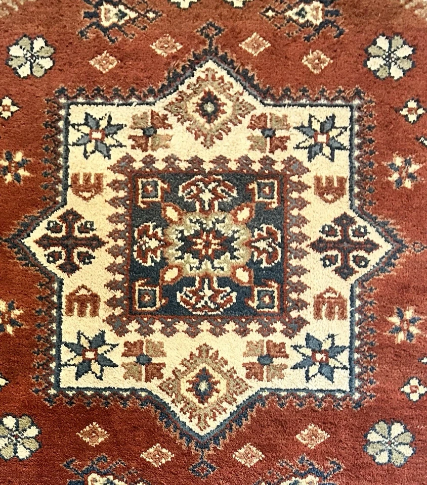 Hand knotted oriental Rug proximally 8' x 10' - Image 2 of 4