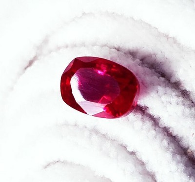 Natural Ruby Certified Loose Gemstone 7.95 Ct Oval Shape