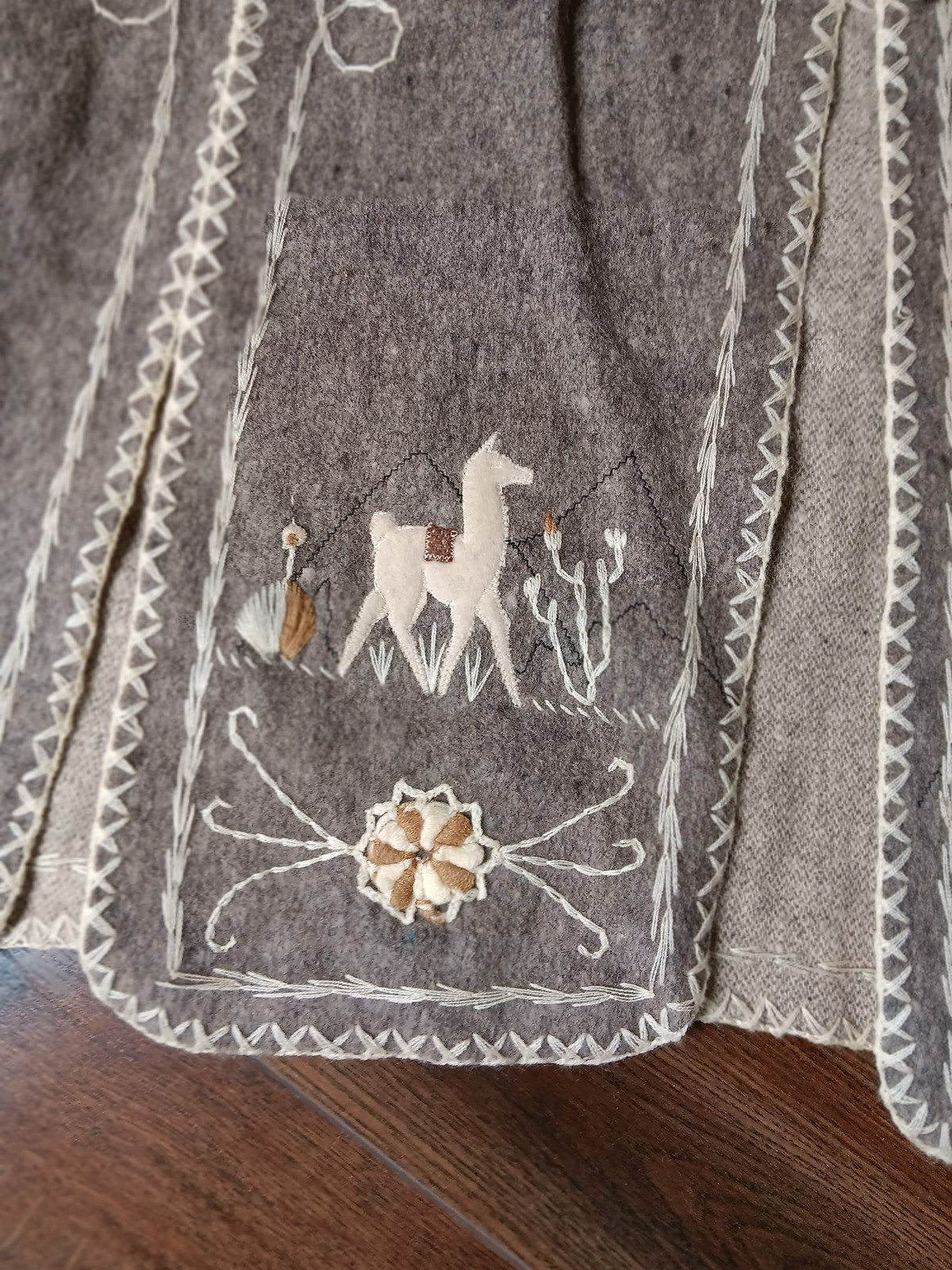 Authentic Alpaca poncho gray - image 3