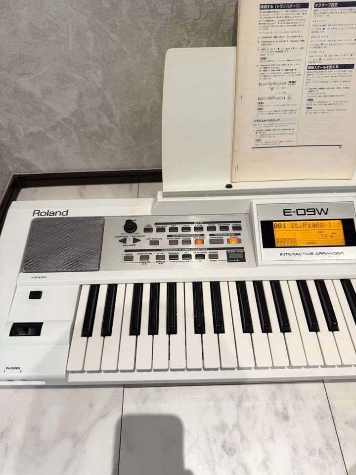 Roland E-09W keyboard Free Shipping From Japan - Image 2 of 4