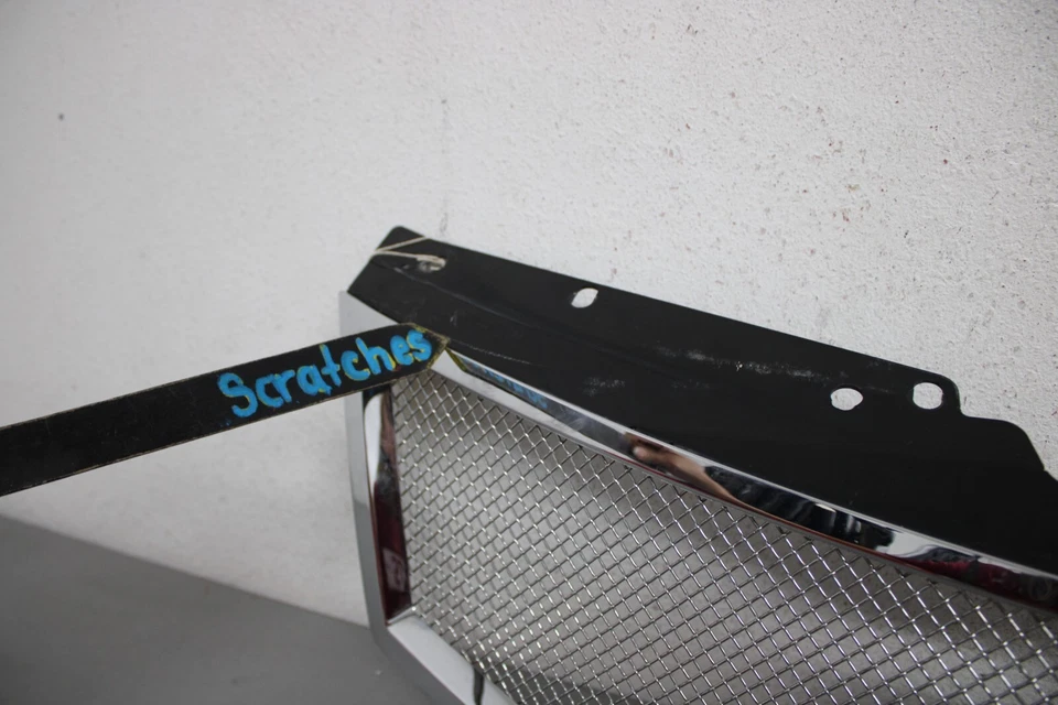 2010-2011-2012 CADILLAC SRX FRONT GRILLE AFTER MARKET - Imagem 3 de 4