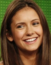 NINA DOBREV 8x10 PHOTO *
