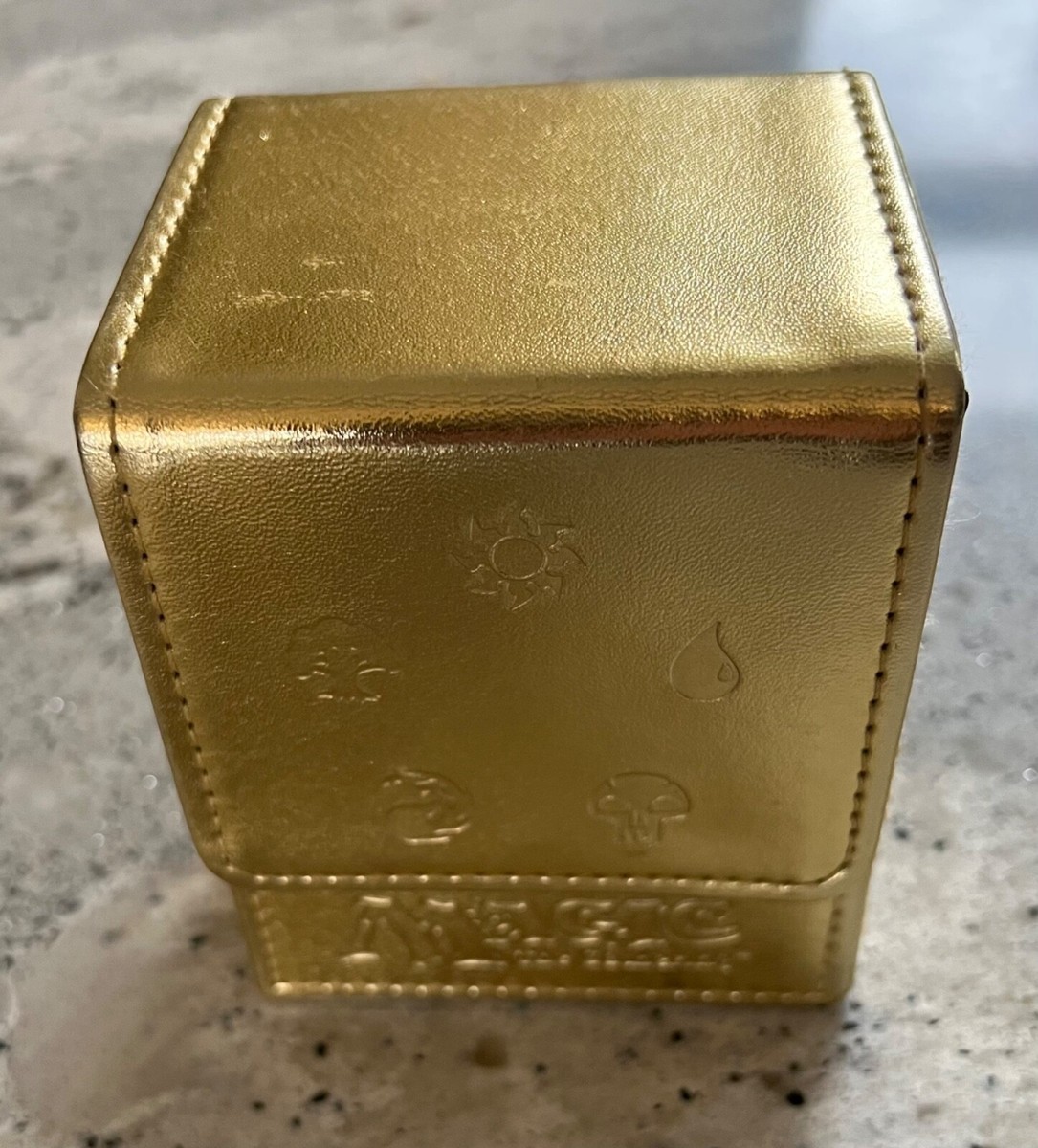 MTG デッキケース 金色 2つセット MTG Magic the Gathering Ultra Pro commander deck box gold