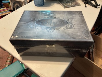Twilight Ultimate Collector s Gift Box Set 2008 #9922/50k SEALED NEW Edward