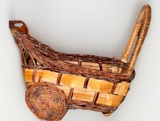 Vtg Dollhouse Woven Wicker Basket Baby Carriage/Stroller Toy