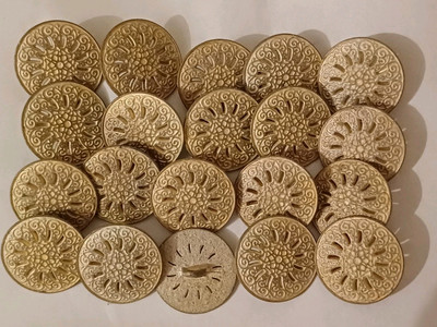 12 x 20 mm Metall Gold Blume Filigran Strukturiert Schaft Rückseite Knöpfe & ein Gratis Geschenk  