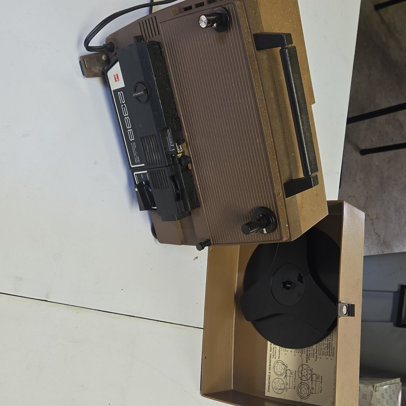 GAF 2388 Super 8 Movie Projector w/ Take-Up Reel & Case, Mains Powered