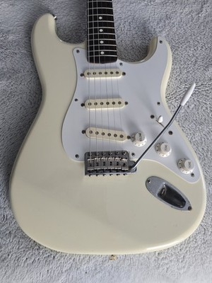 Vintage 1989 Made In Japan Fender Stratocaster (White) | eBay