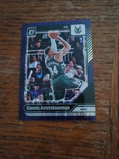 Giannis Antetokounmpo 2024-25 Optic #176 Purple Shock Milwaukee Bucks