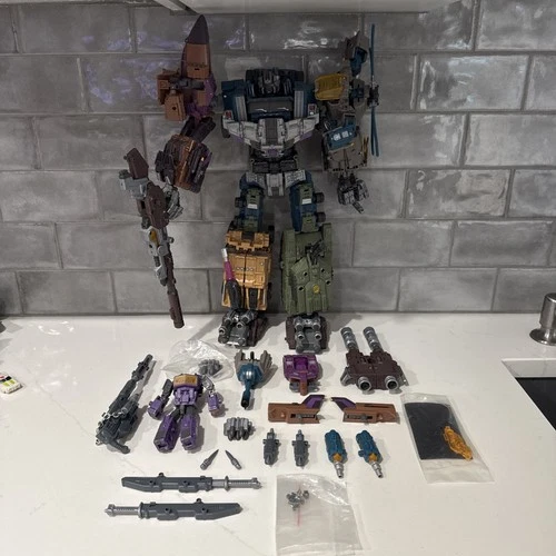 TRANSFORMERS Warbotron-Combaticons-Bruticus Set WB01 - Pre-Owned
