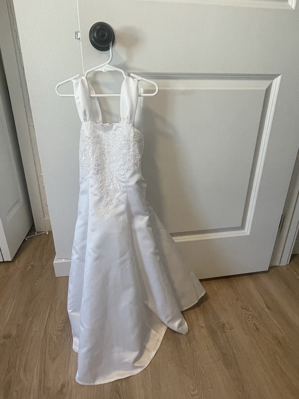 Isobella & Chloe White Girls Dress Size 6