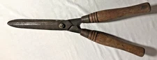 VTG Hedge Trimmer Shears Clippers Oak Wood Handle Garden Yard Tool
