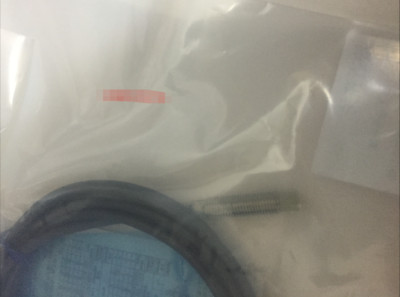 New Omron E2E2-X5C2 Free Shipping