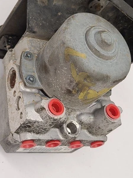 Bomba atuadora de freio antibloqueio Chevrolet Malibu ABS Chevrolet Malibu 2004-2008 - Imagem 3 de 3