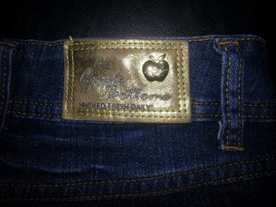 Apple Bottoms Jeans Sweet to the Core 