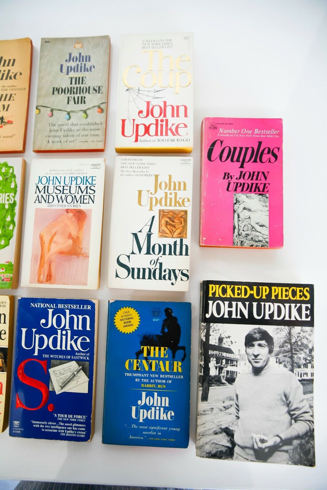 Complete Book of Covers from The New Yorker, 1925-1989: John Updike:  9780394578415: : Books