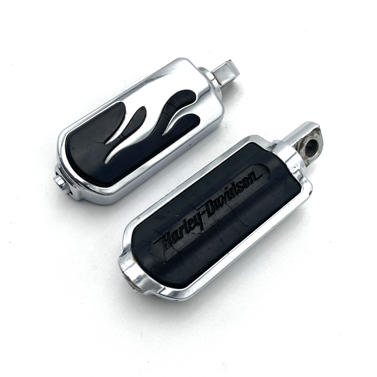 oem Harley Flames Passenger Highway Foot Pegs Genuine Chrome Pair