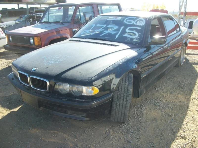 Used Air Cleaner Assembly fits: 2001 Bmw 740I Grade A - Image 2 of 4