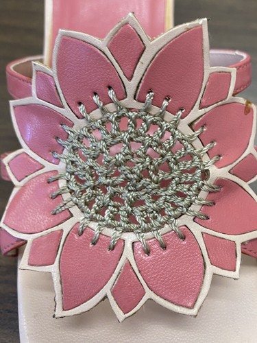 Prima Sonnenblumen Sandalen Größe 7,5 pfirsichfarben und koralle mit Häkelmitte wunderschön - Bild 3 von 10