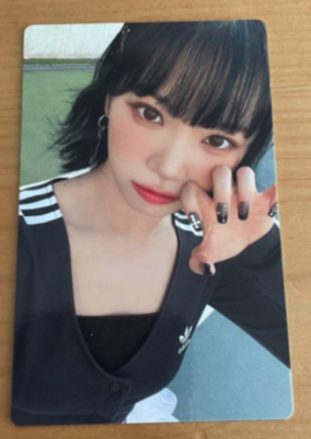 LE SSERAFIM Japan UNFORGIVEN Album Photo card weverse univassal PC
