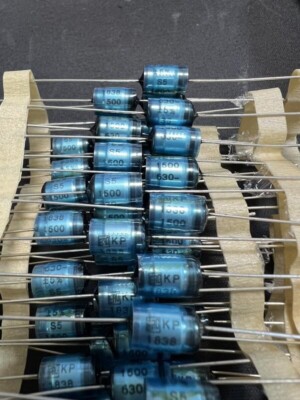 (LOT OF 4 PCS) ERO KP1838 1500pF  630V  FILM CAPACITOR