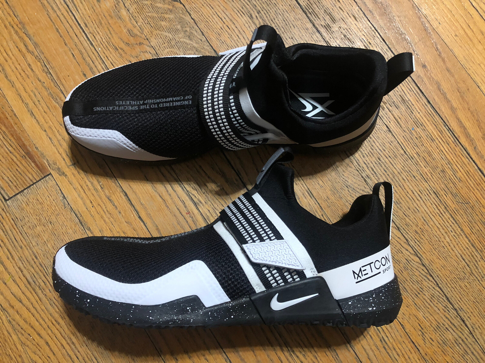 metcon sport black and white