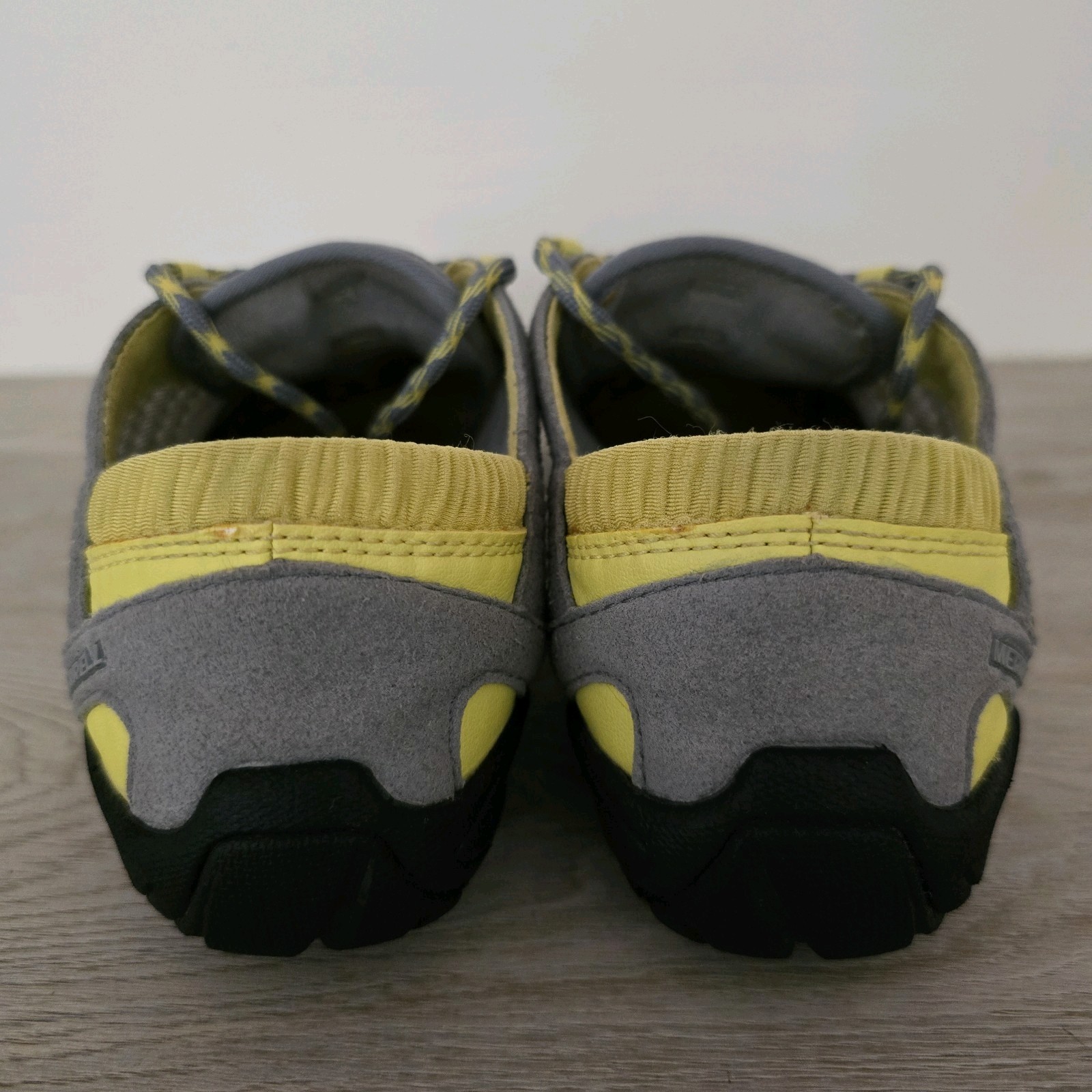 Merrell Donna Pace Glove Scarpe da Corsa Acacia Piedi Nudi Suola Vibram Giallo Grigio 7