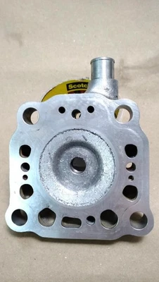 Culasses tuner européen Yamaha TZ250 3AK,3LC "1988,89" 12:1 pour échantillon. - Photo 1/4