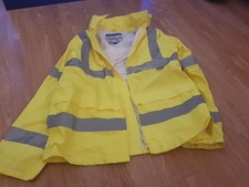 Portwest UNISEX  Lightweight Waterproof Hi-Vis Rain Jacket Yellow,  MEDIUM