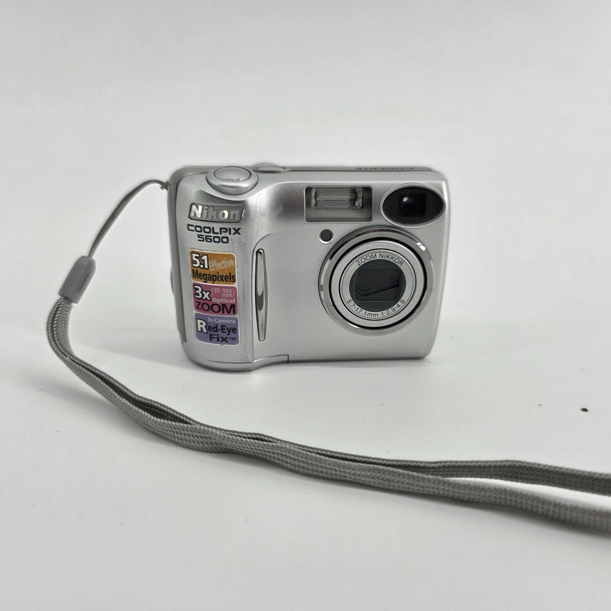 【美品】Nikon COOLPIX 5600 コンパクトデジタルカメラ付属品付き Nikon COOLPIX 5600 シルバー Nikon COOLPIX 5600 5.1MP Digital